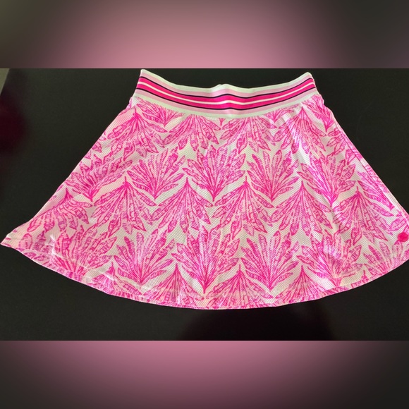 Lilly Pulitzer Luxletic Aila High
Rise Skort & Alister Polo Upf 50. MEDIUM - Picture 11 of 13